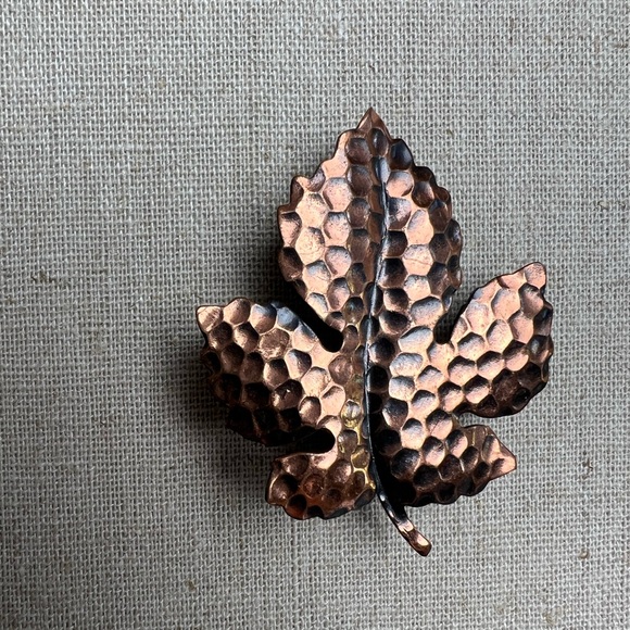 Jewelry - Kim Copper Hammered Maple Leaf Brooch